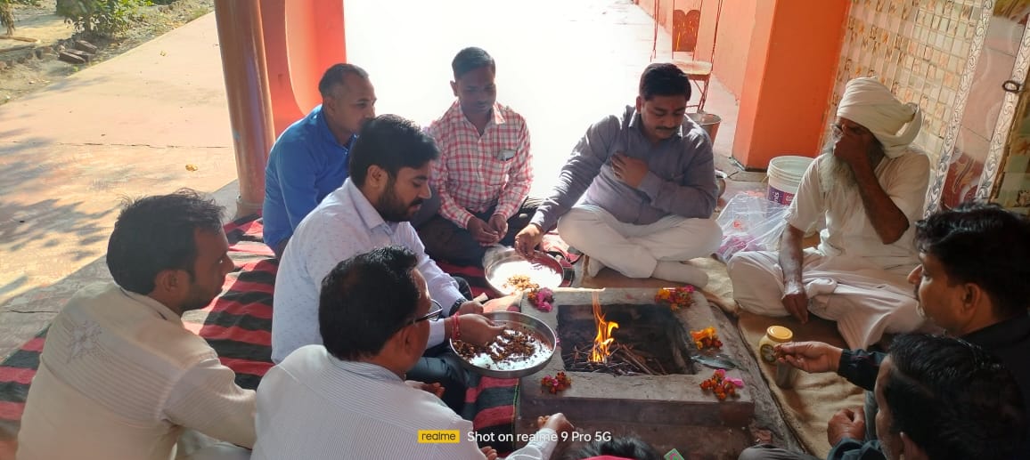 बीडीओ ने विधि विधान पूर्वक किया दुर्गा पूजन