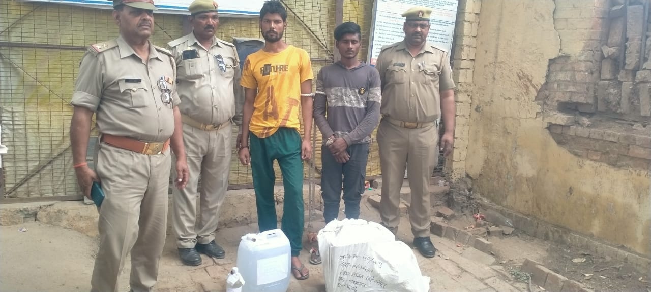 सैकड़ों लीटर कच्ची शराब सहित पांच गिरफ्तार