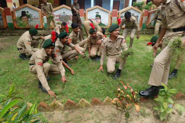 एमआईसी के एनसीसी कैडेट्सों ने चलाया स्वच्छता अभियान