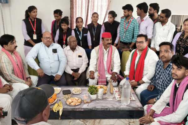 जगह-जगह सपा प्रदेश अध्यक्ष का हुआ स्वागत