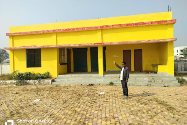 विकास खंड हथेडा में 35 लाख में मीनी बस स्टैंड बन कर तैयार