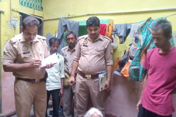 फोटोग्राफर ने तमंचे से गोली मारकर की आत्महत्या