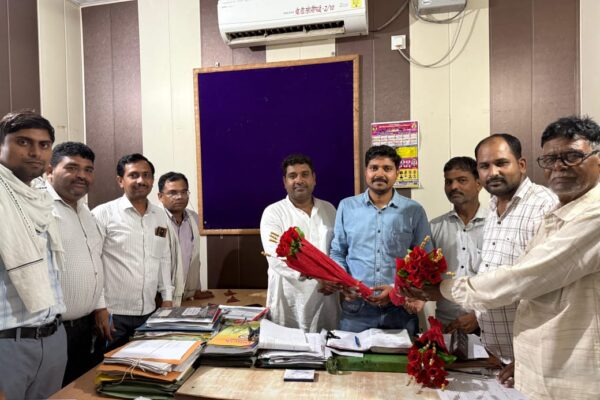सैफई ब्लॉक में एड़ीओ पंचायत के रूप में सिद्धार्थ गुप्ता ने संभाला कार्यभार,ग्राम प्रधानों व सचिवों ने किया स्वागत